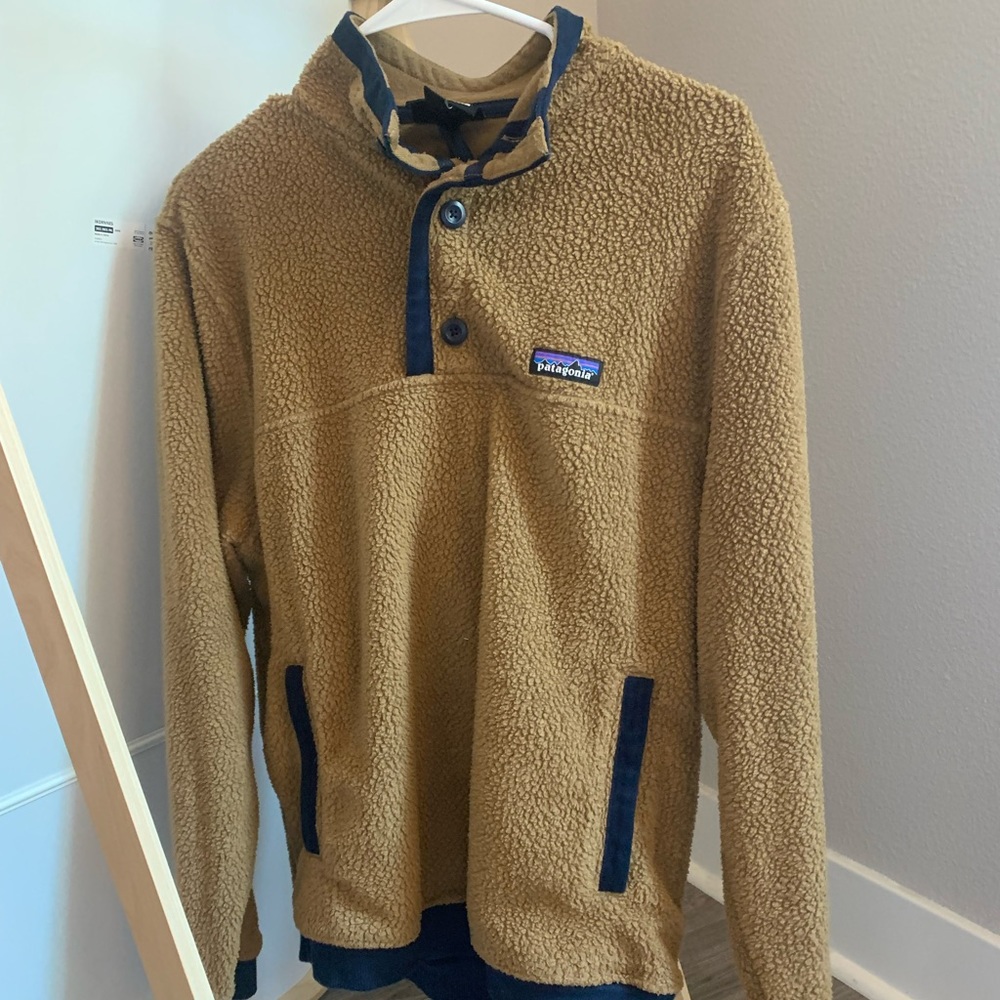 Patagonia pull over